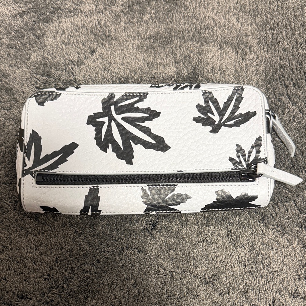 Alexander Wang Leaf Print Leather Wallet Like New